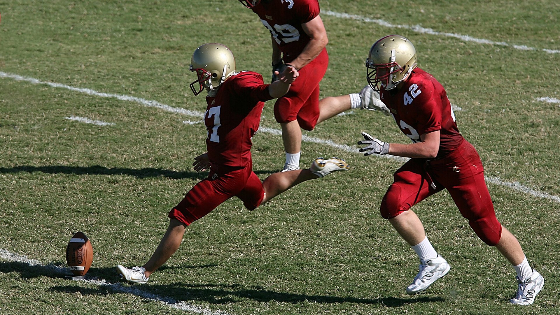 开云体育下载-弗兰：在全黑队进攻体系中，他总能通过巧妙的跑动为队友创造得分机会
